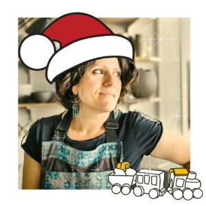 Portrait de la céramiste artisane créatrice de décorations de noël artisanales dans son atelier en France